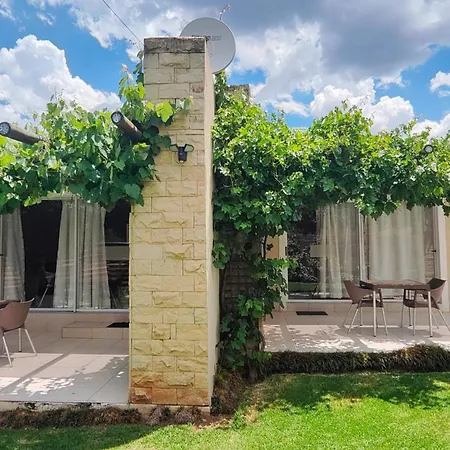 Amber Selfcatering Apartamento Clarens Exterior foto